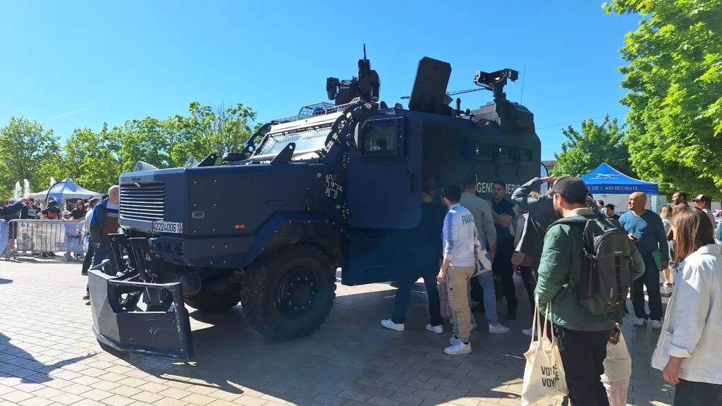 Dijon : l’armée en vitrine au cœur de la ville jusqu’à ce soir