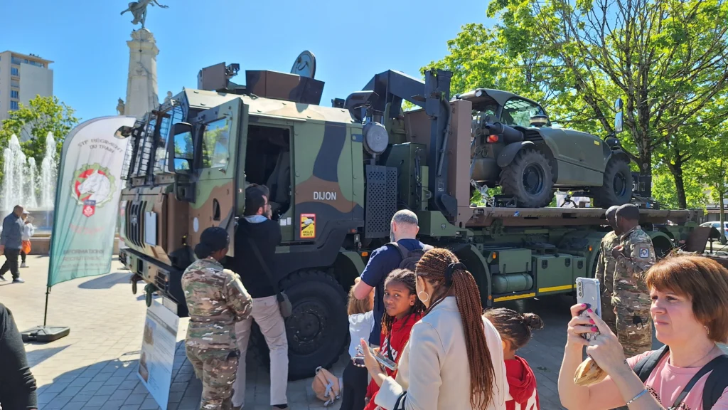 Dijon : l’armée en vitrine au cœur de la ville jusqu’à ce soir