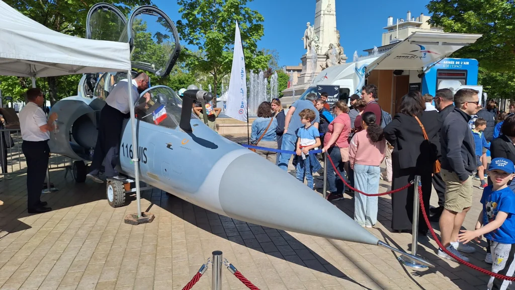 Dijon : l’armée en vitrine au cœur de la ville jusqu’à ce soir