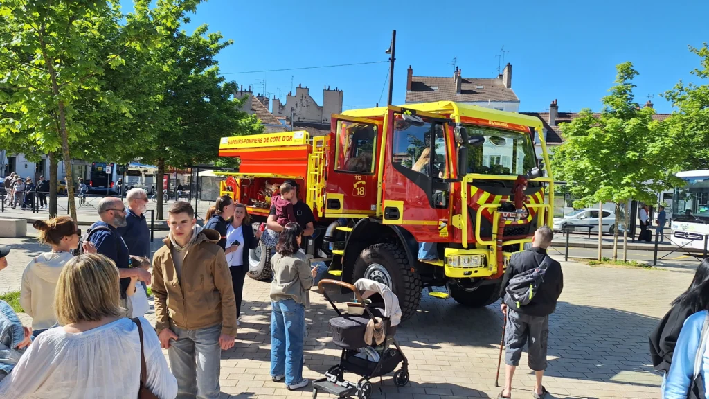 Dijon : l’armée en vitrine au cœur de la ville jusqu’à ce soir