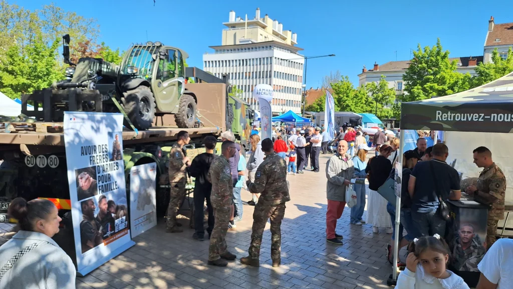 Dijon : l’armée en vitrine au cœur de la ville jusqu’à ce soir