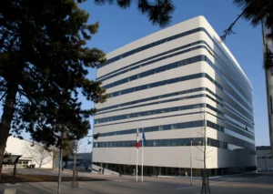 Carte scolaire 2026 en Côte-d’Or : entre baisse démographique et arbitrages sensibles, l’Éducation nationale ajuste son dispositif