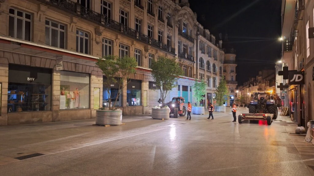 Dijon : la Rue de la Liberté se met au vert