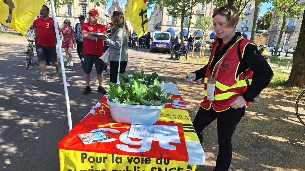 En images : une mobilisation plus large que l’an passé dans les rues de Dijon
