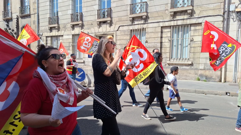 En images : une mobilisation plus large que l’an passé dans les rues de Dijon