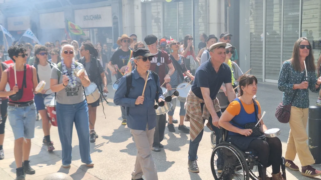 En images : une mobilisation plus large que l’an passé dans les rues de Dijon