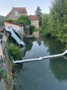Bligny-sur-Ouche : une voiture termine dans l’Ouche, le conducteur transporté à l’hôpital