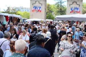 En images : une foule au rendez-vous pour la Braderie de Printemps à Dijon