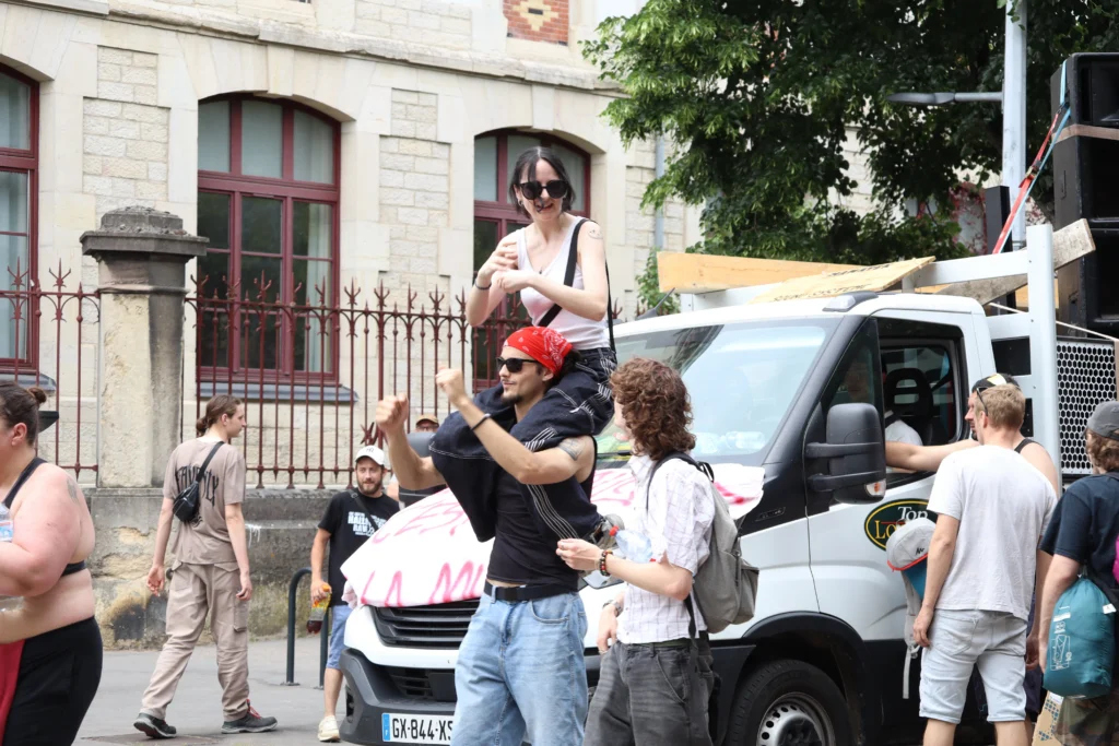 En images. À Dijon, la Manifestive 2026 a rassemblé plusieurs centaines de personnes