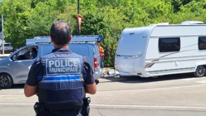 À Talant, les caravanes ont quitté le stade Pascal-Gien après un accord respecté