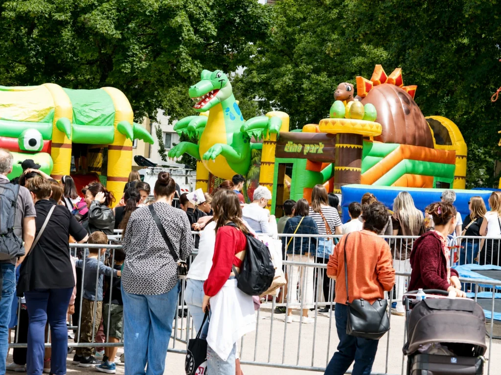 En images : la Fête du Port du Canal attire de nombreux visiteurs à Dijon