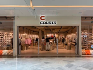 Courir signe son retour à La Toison d’Or avec une nouvelle boutique dédiée à la sneaker