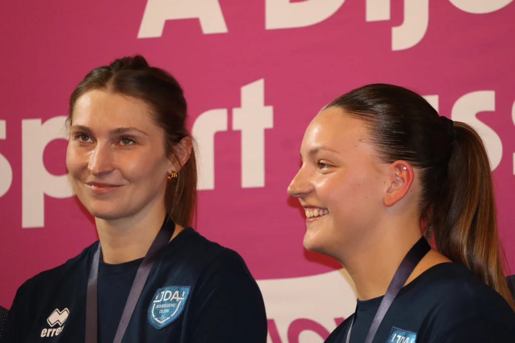 En images. Dijon célèbre les championnes d’Europe de la JDA Handball