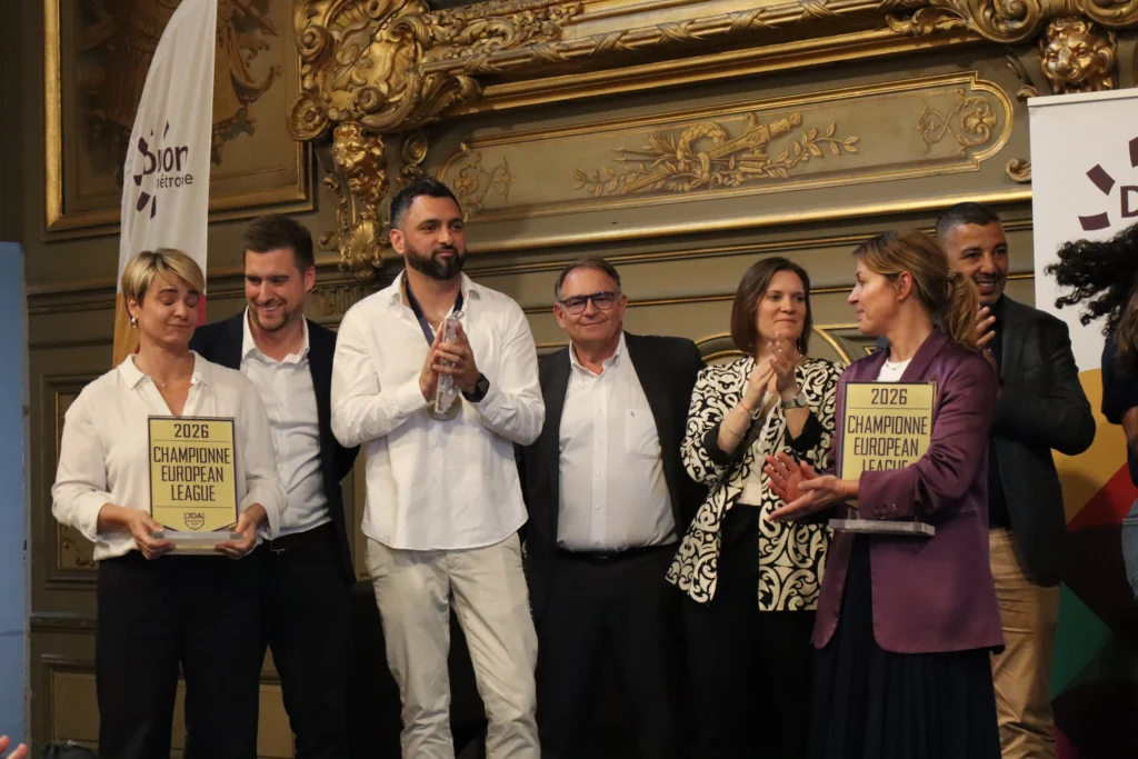 En images. Dijon célèbre les championnes d’Europe de la JDA Handball