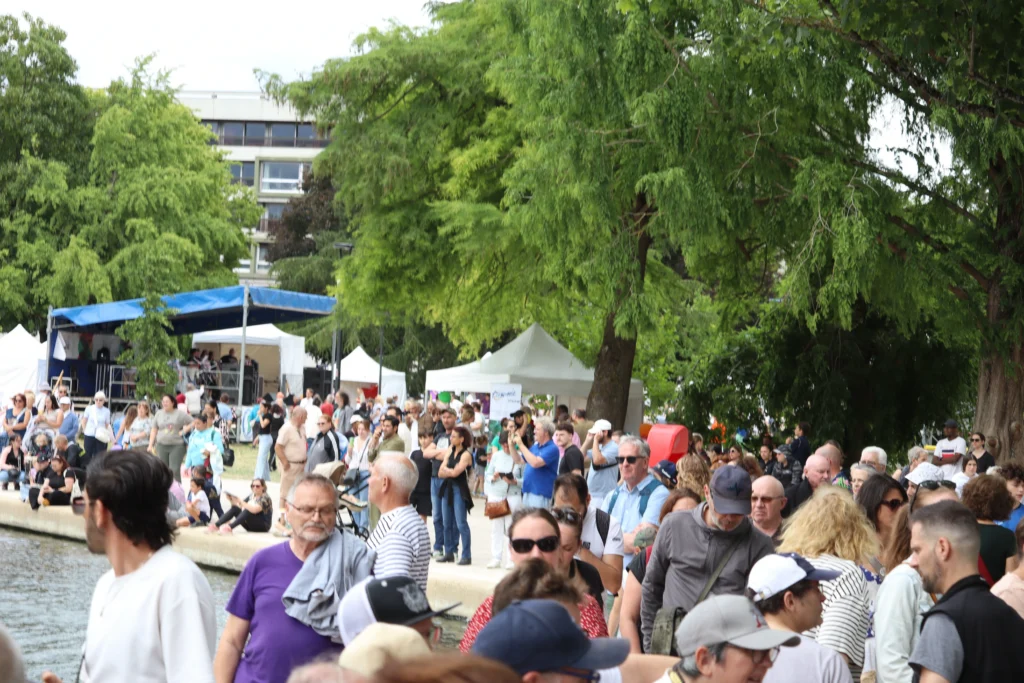 En images : la Fête du Port du Canal attire de nombreux visiteurs à Dijon