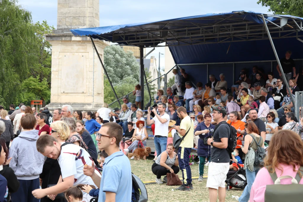 En images : la Fête du Port du Canal attire de nombreux visiteurs à Dijon