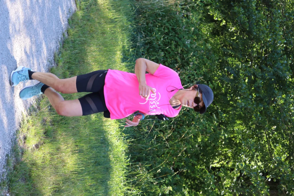 En images. La vague rose d’Odysséa a envahi le lac Kir à Dijon