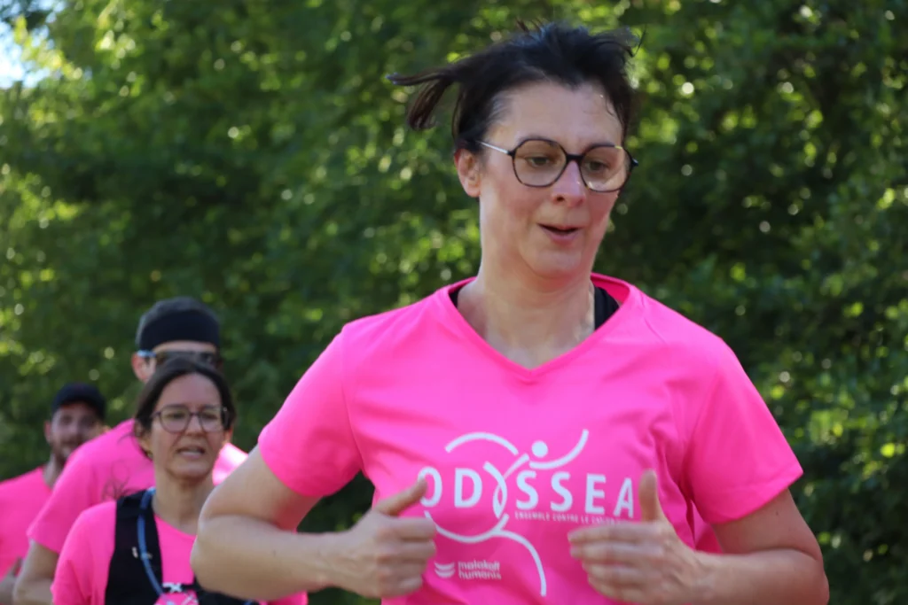 En images. La vague rose d’Odysséa a envahi le lac Kir à Dijon