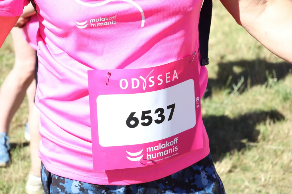 En images. La vague rose d’Odysséa a envahi le lac Kir à Dijon