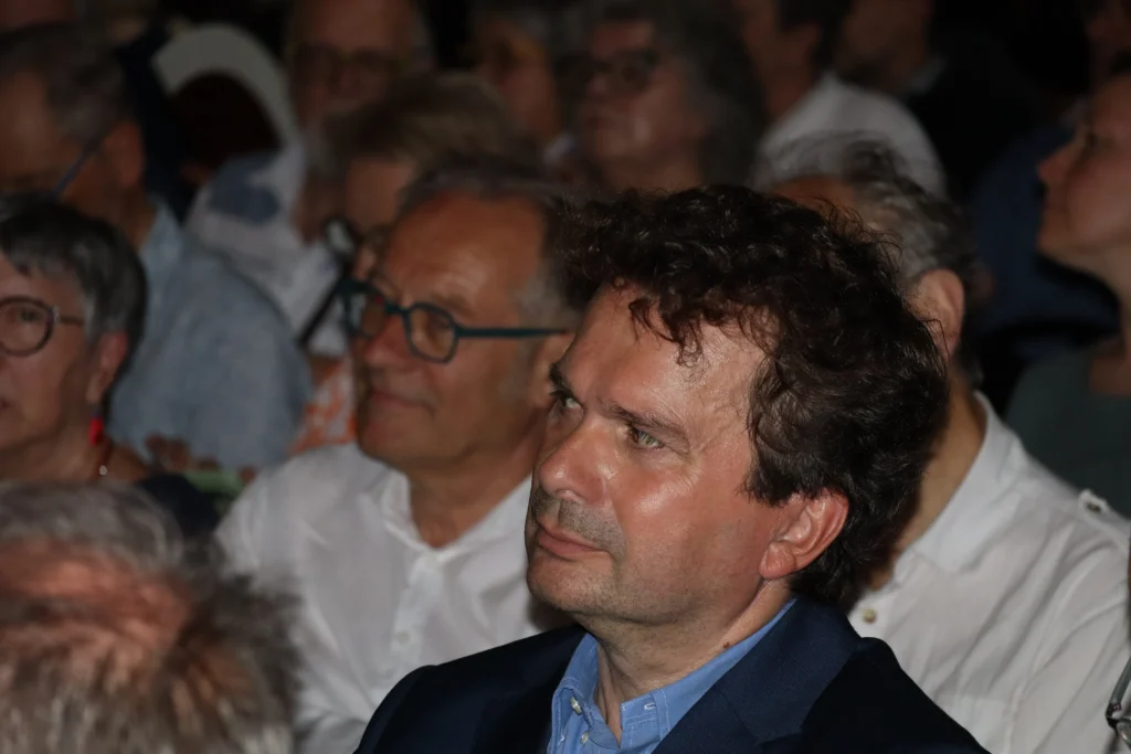 En images : Nathalie Koenders décorée de la Légion d’honneur à la mairie de Dijon